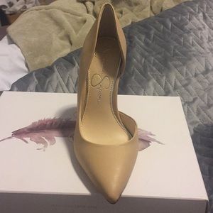 Jessica Simpson Heels in Nude. Brand new, size 5